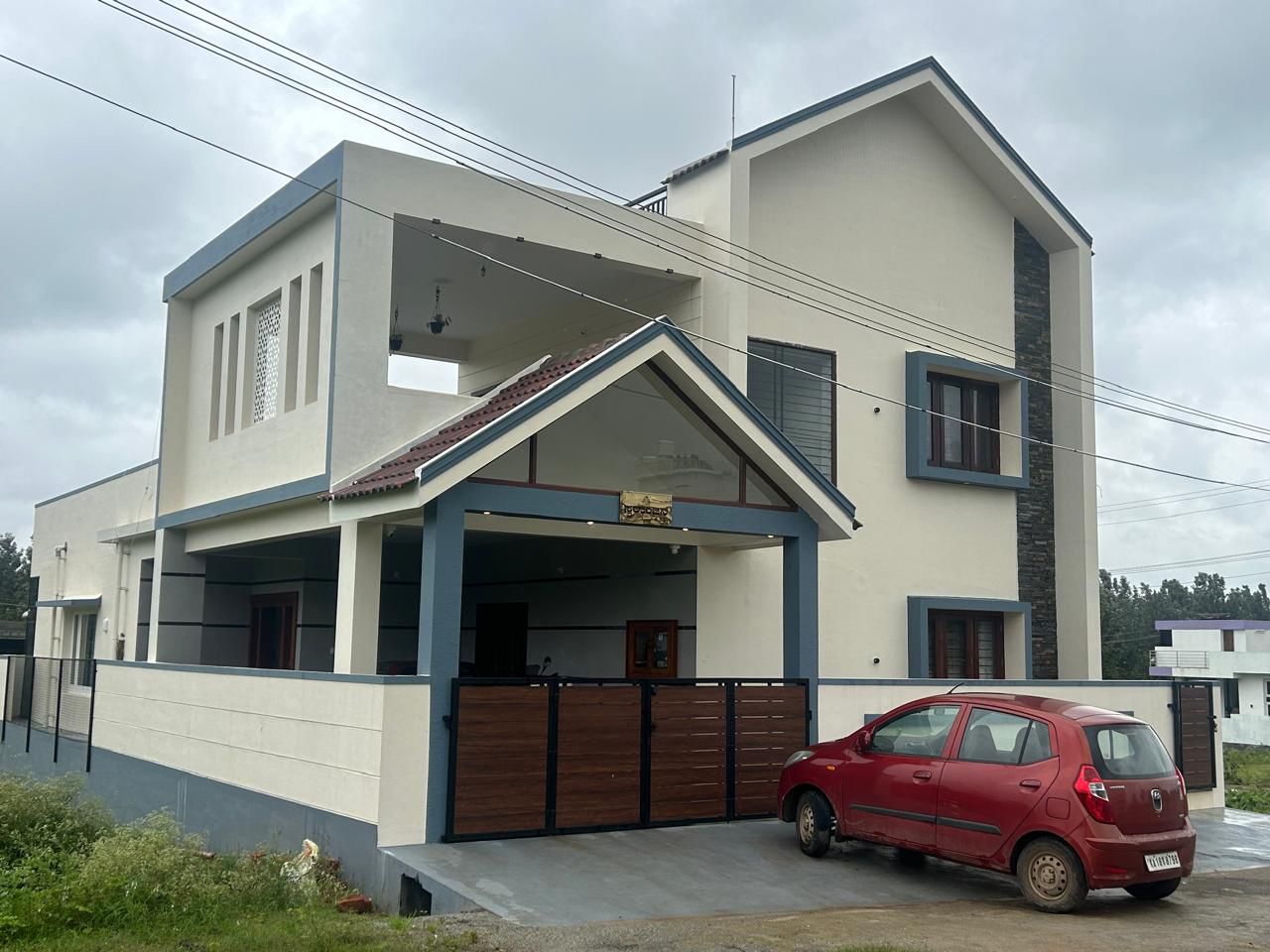 40 × 60 Duplex House for Sale – Hirekolale Road Chikkamagaluru